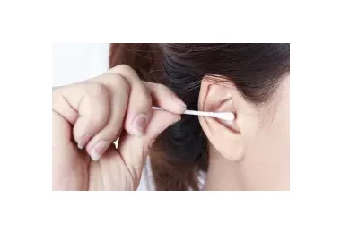 Чистка ушей: особенности и рекомендуемые препараты